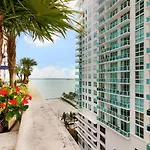 The Club At Brickell Bay Luxury Suites