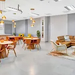 Fully Renovated One Bedroom Apartment @ The Club