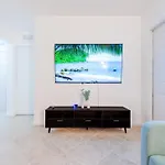 Stunning Miami Escape Near Beach Pet Friendly