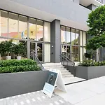 Blueground Edgewater Gym Pool Ac Balcony Mia-113