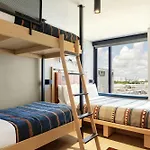 Moxy Miami Wynwood
