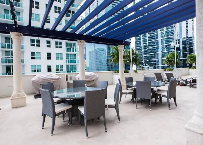 Luxury & Huge Apt At Brickell, Free Parking, 6 Guests