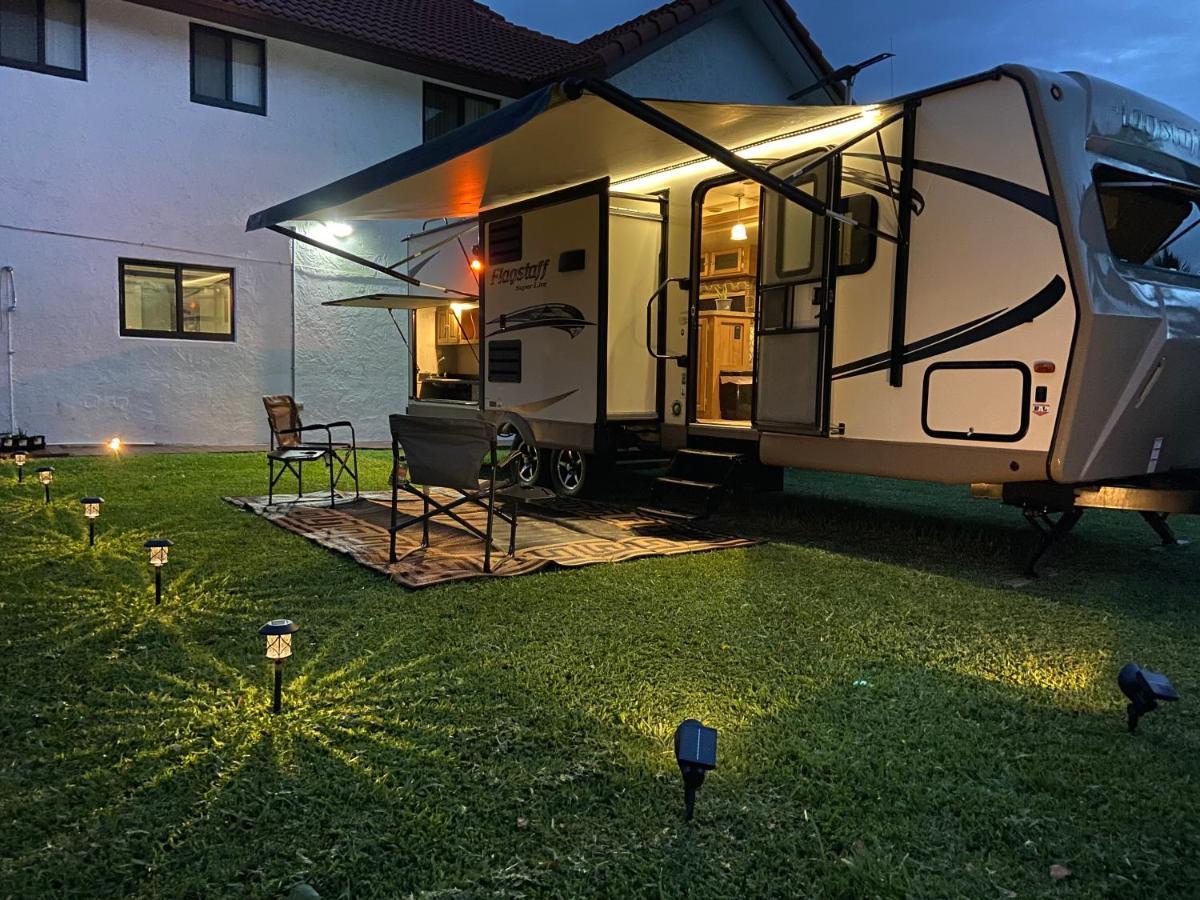 Campsite Cozy Camper - Free Parking Miami