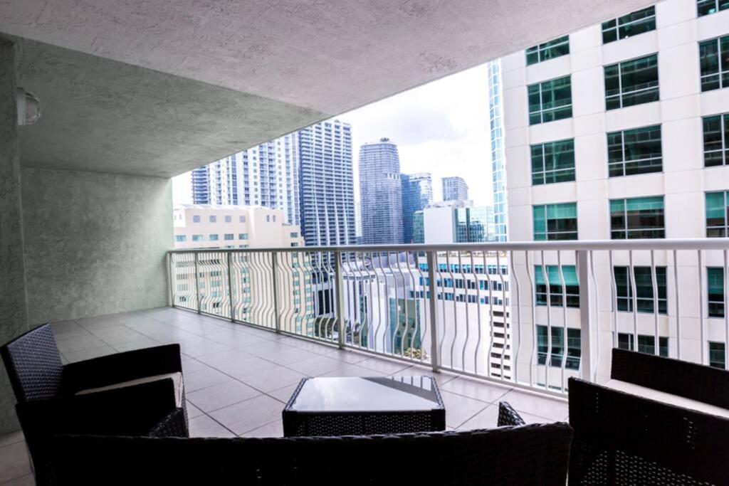Luxury & Huge At Brickell, Free Parking, 6 Guests Apartment *