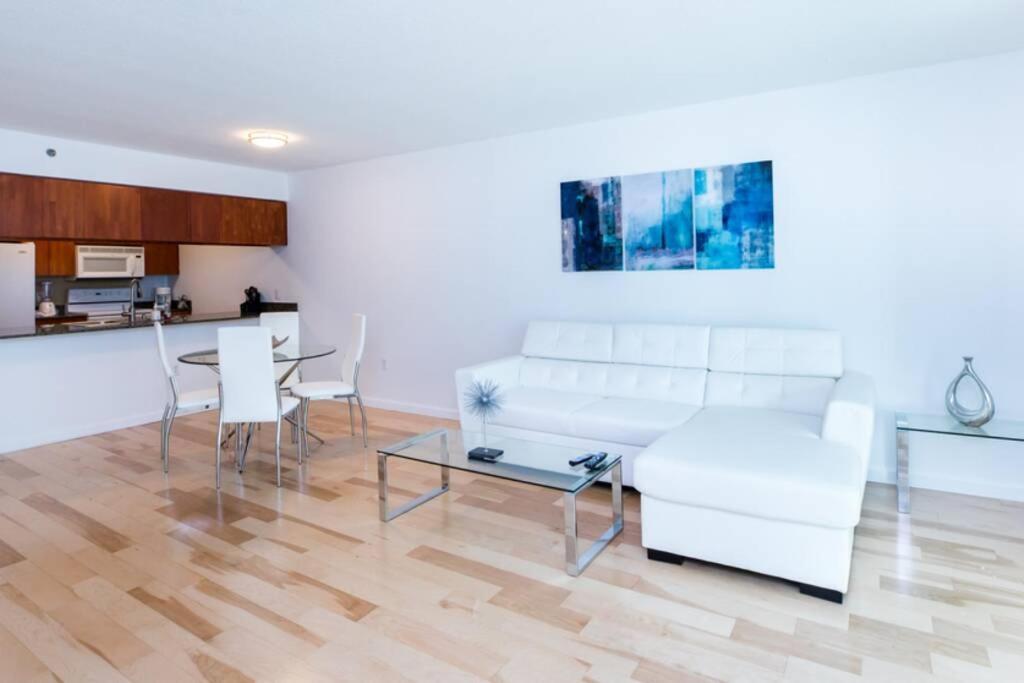 Luxury & Huge At Brickell, Free Parking, 6 Guests Apartment *