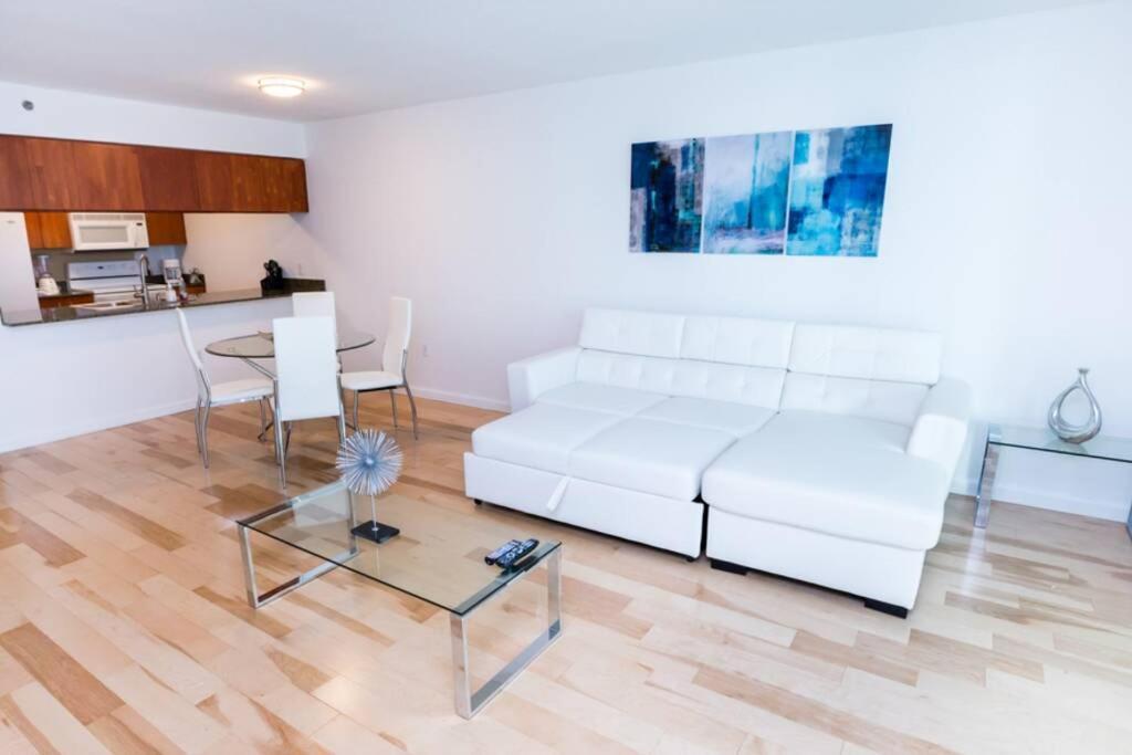Luxury & Huge At Brickell, Free Parking, 6 Guests Miami