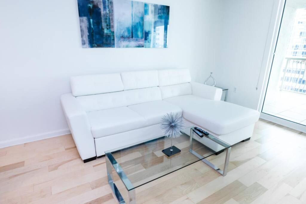 Luxury & Huge At Brickell, Free Parking, 6 Guests Apartment