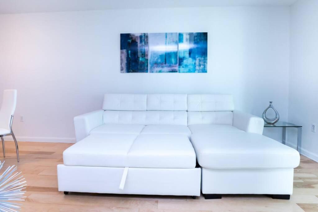 Luxury & Huge At Brickell, Free Parking, 6 Guests Apartment *