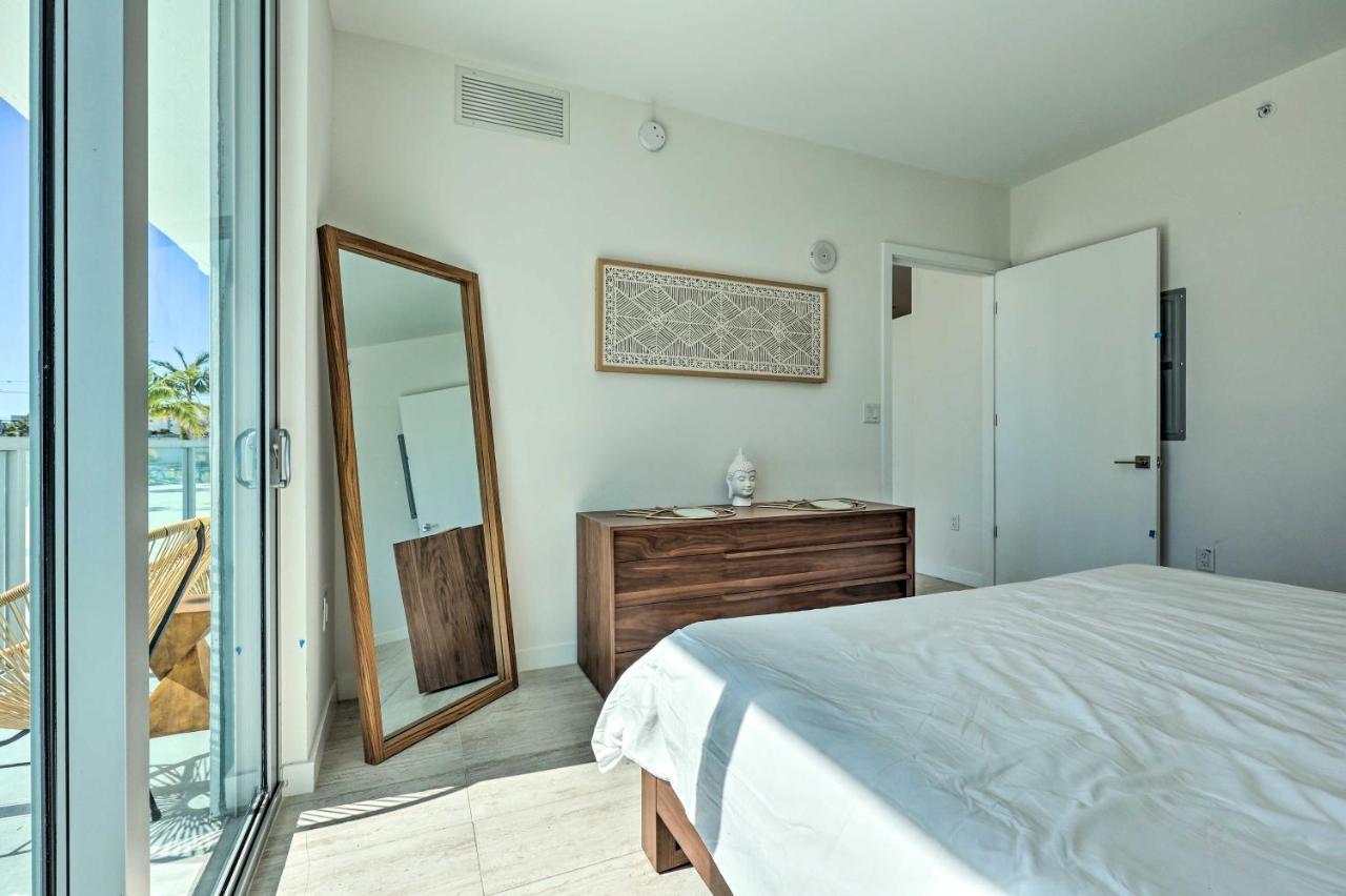 Chic With Pool, 6 Mi To South Apartment *