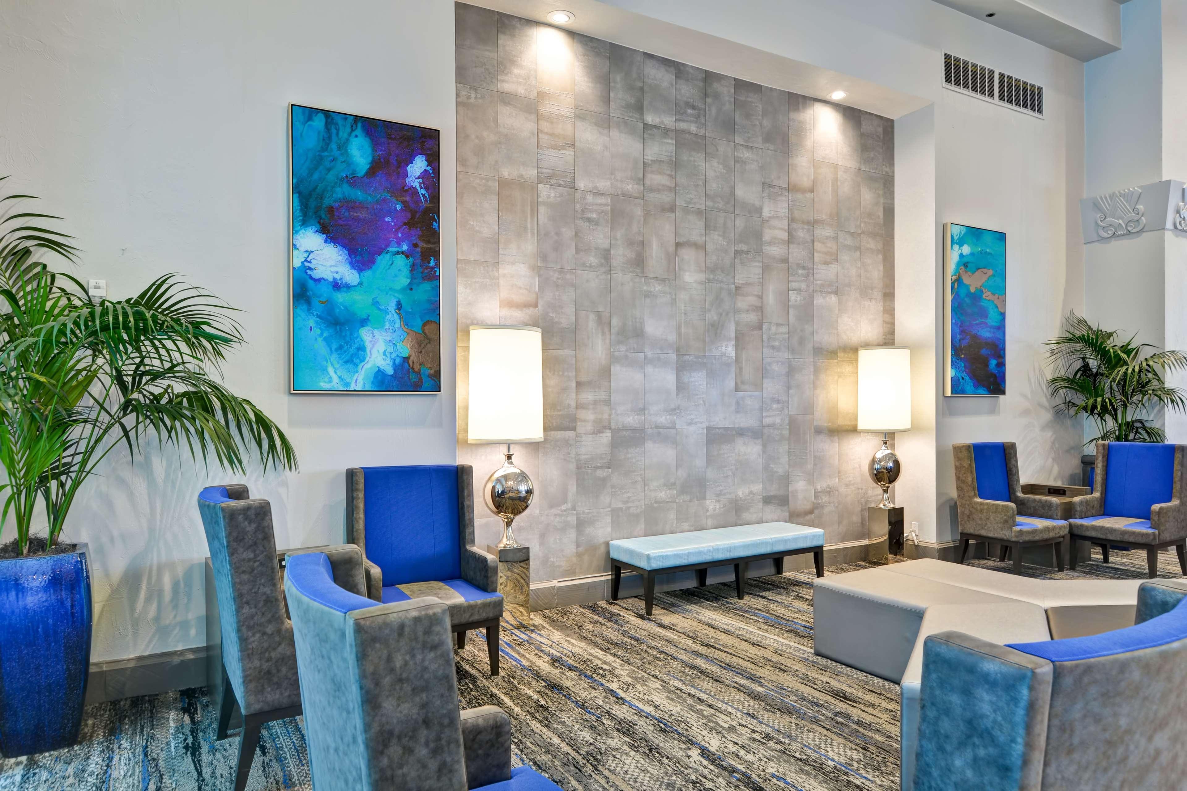 Embassy By Hilton International Airport Hotel 4*