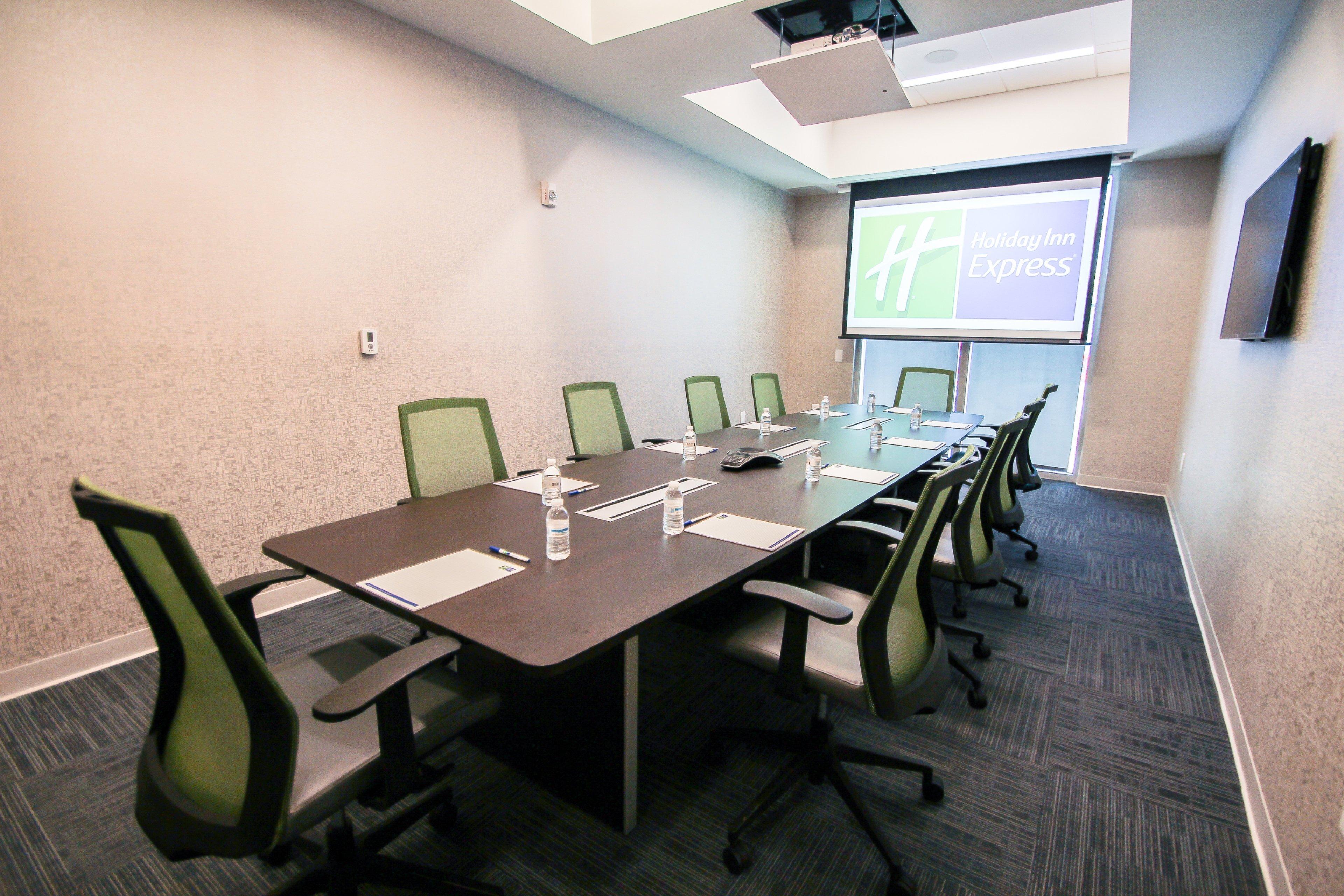 Express & Airport East By Ihg Miami