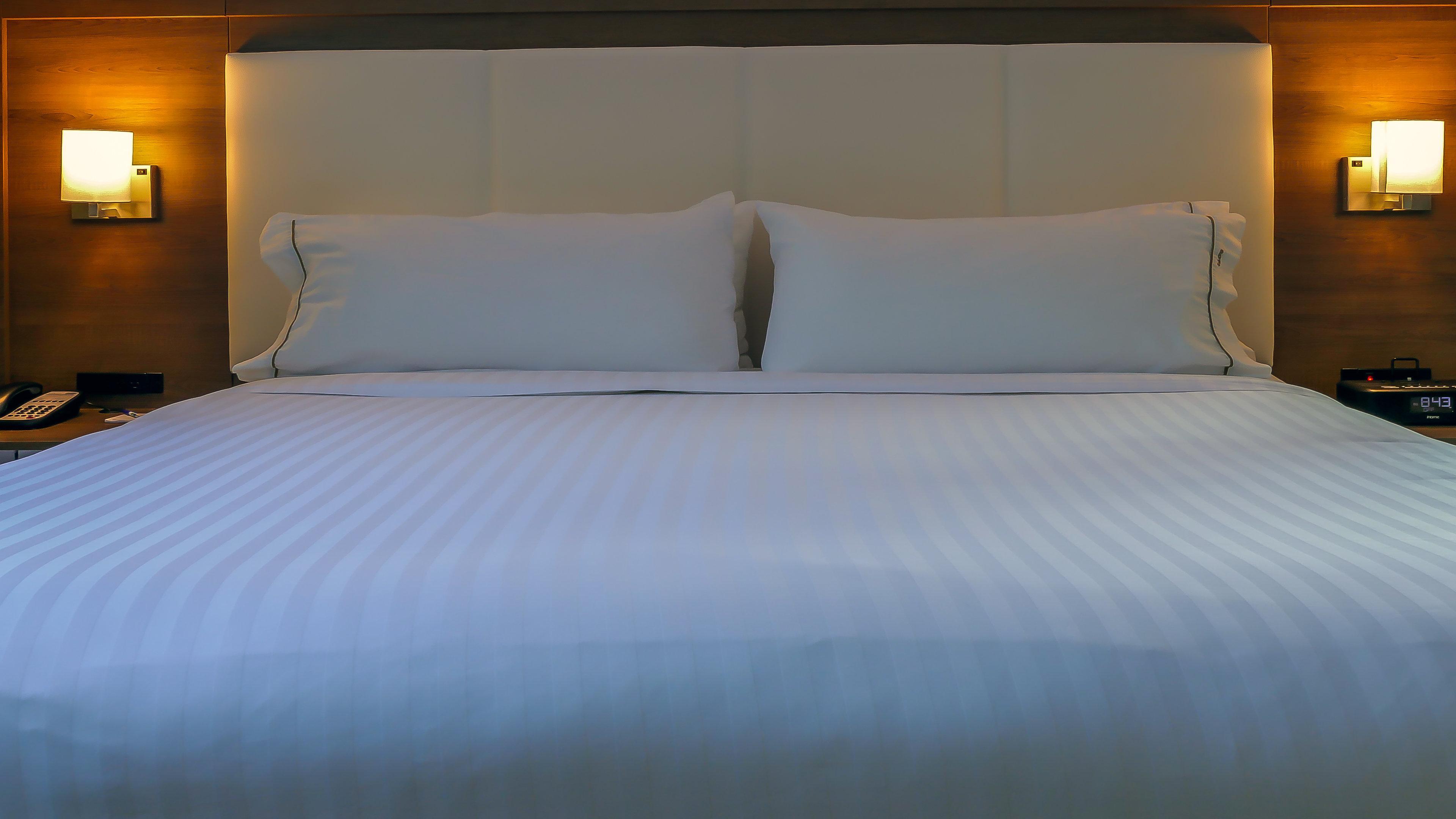 Express & Airport East By Ihg 3*