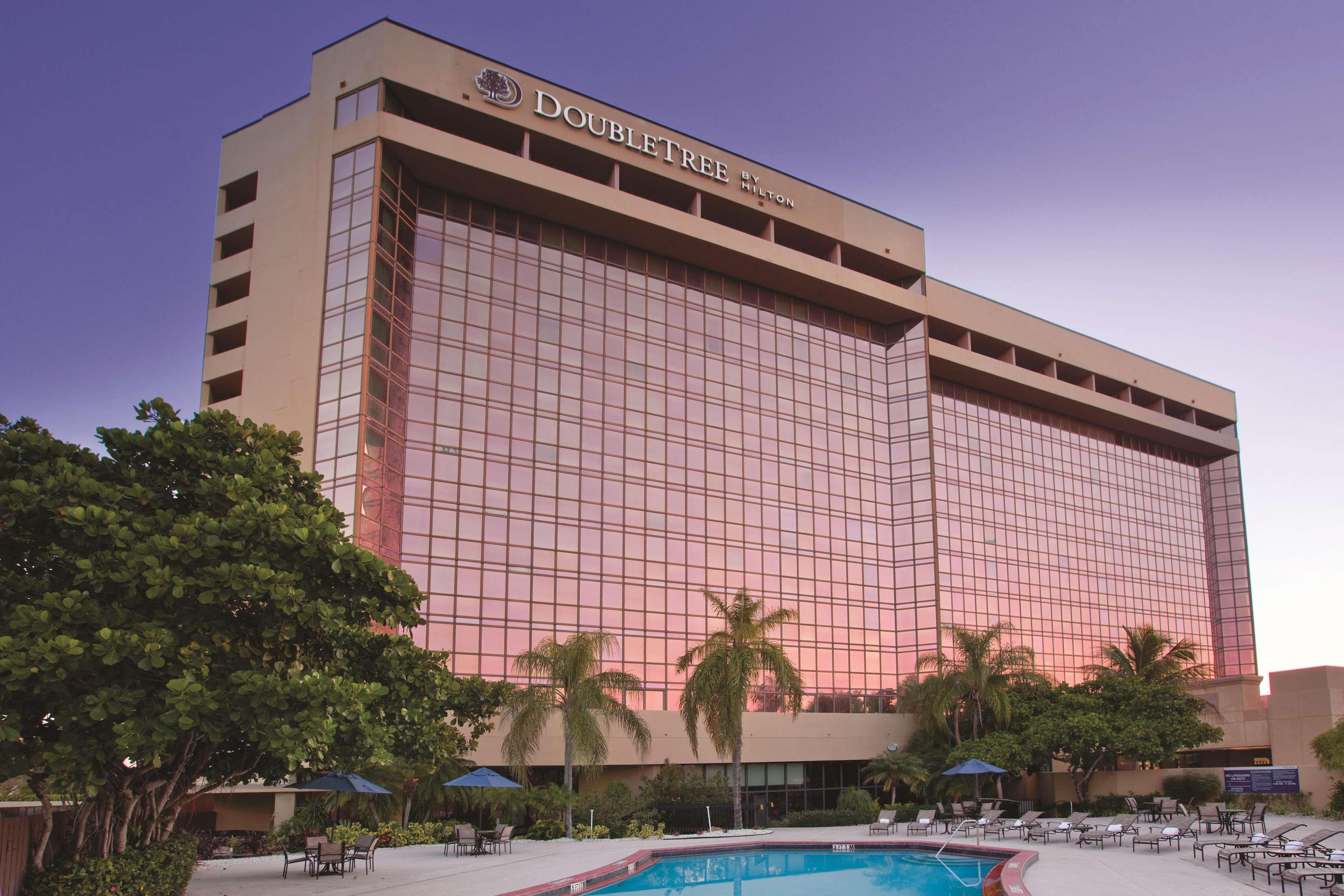 Hotel Doubletree By Hilton Airport & Convention Center Miami