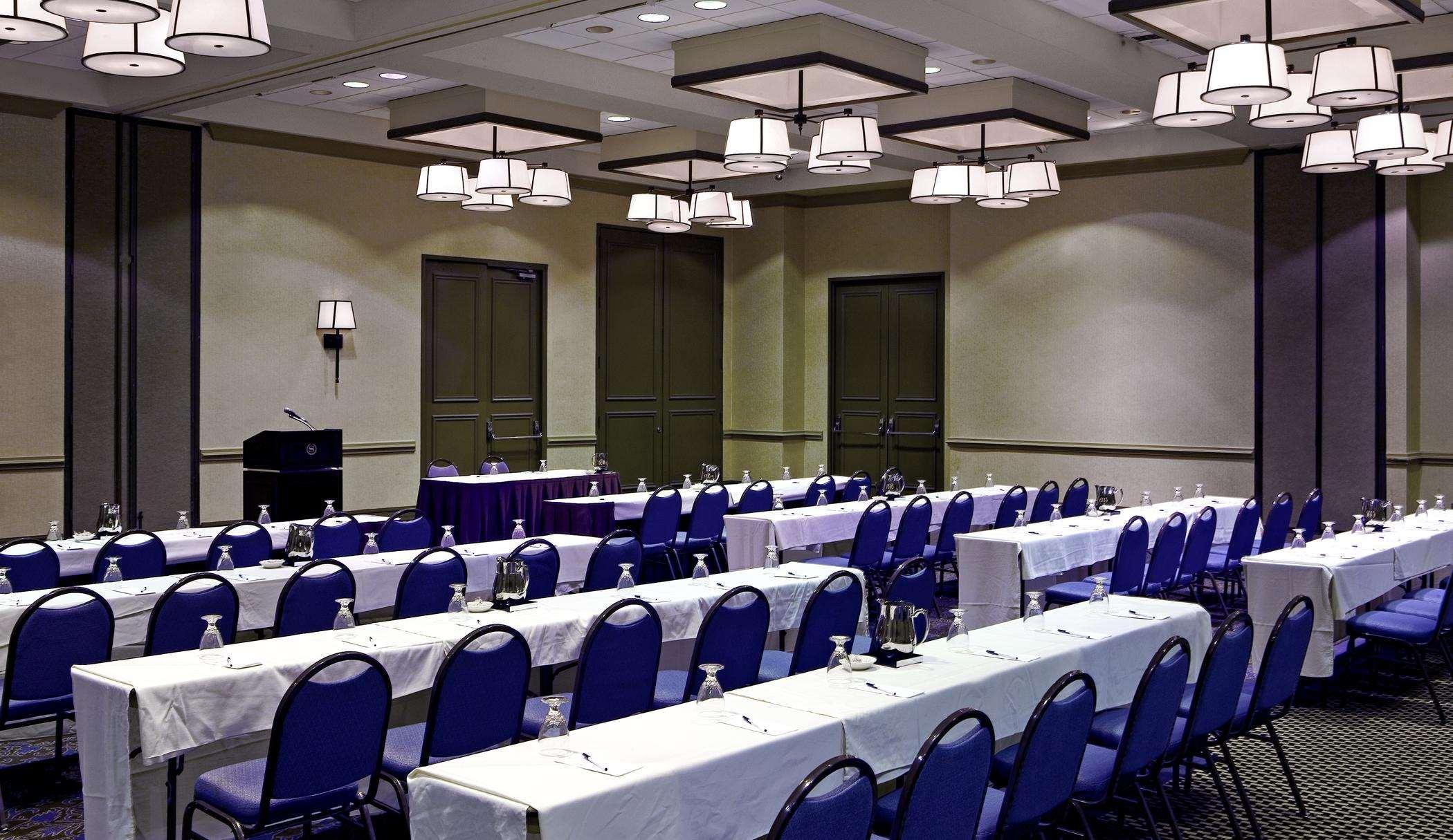 Doubletree By Hilton Airport & Convention Center Hotel Miami