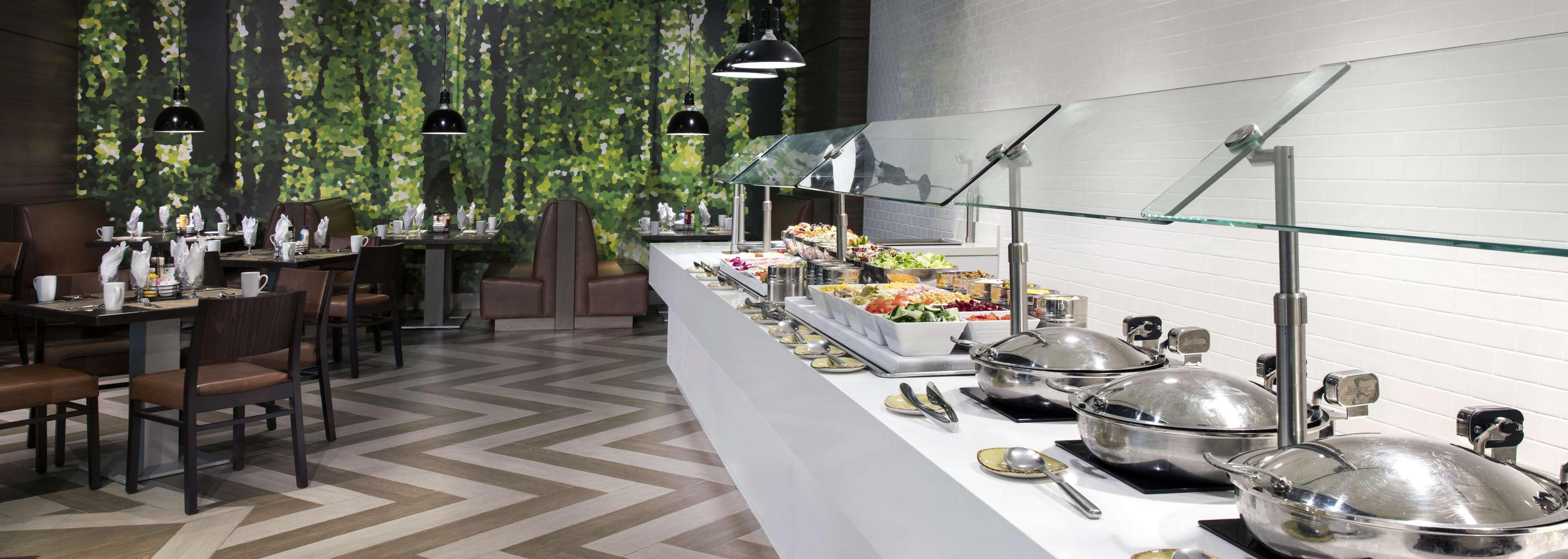 Doubletree By Hilton Airport & Convention Center Hotel Miami