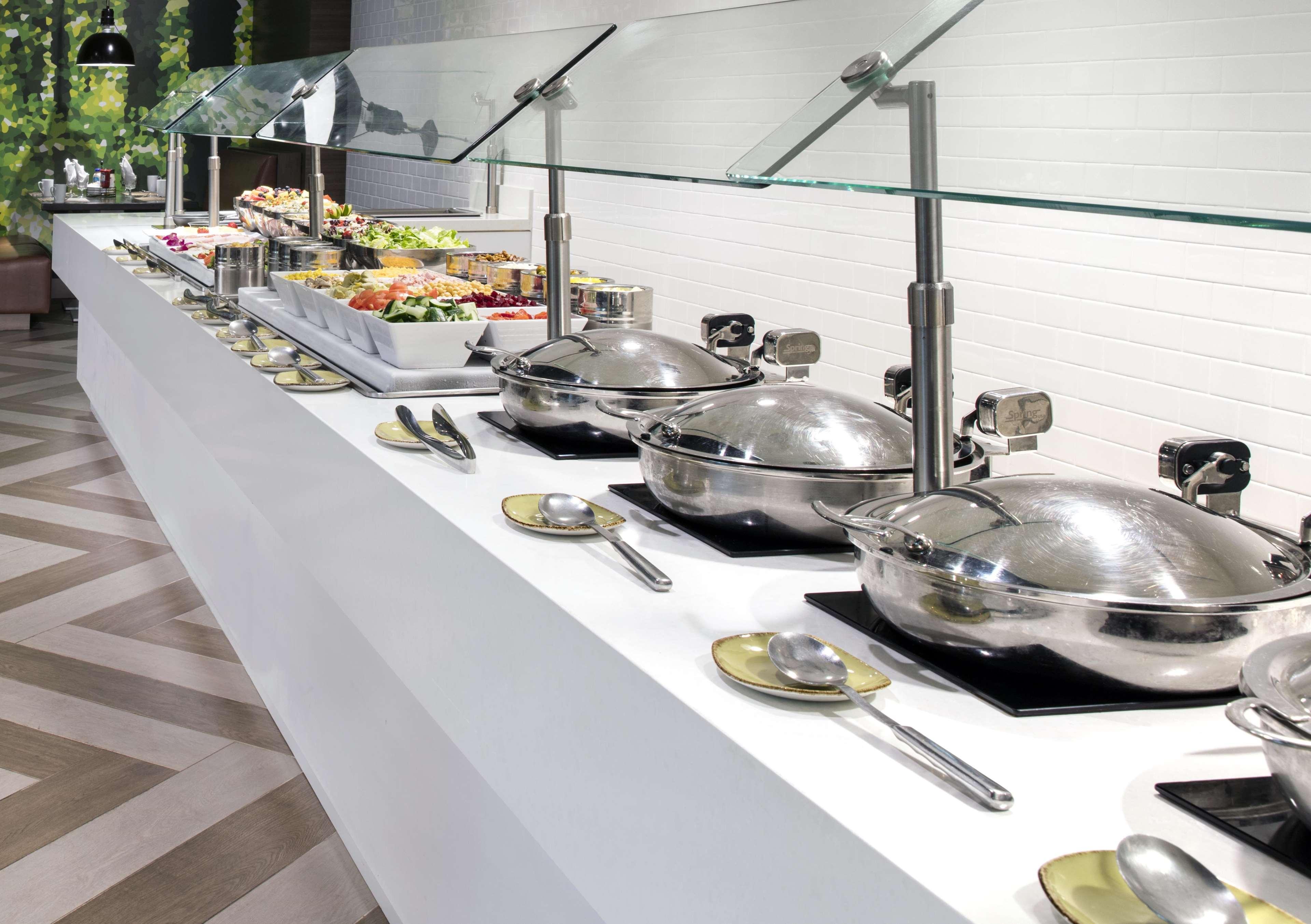 Doubletree By Hilton Airport & Convention Center Hotel Miami