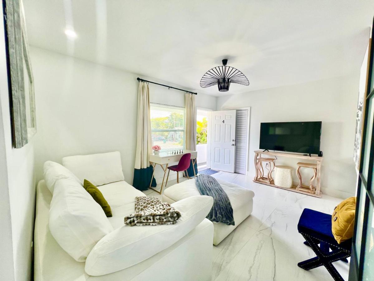 The Carrington: Multi-unit Retreat With *