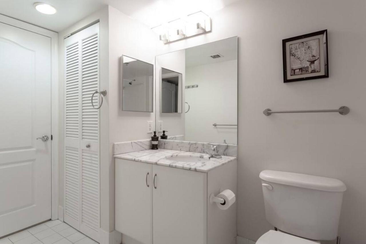 Ocean And Views Lux Brickell Sleeps, 4 King Bd Casa de férias