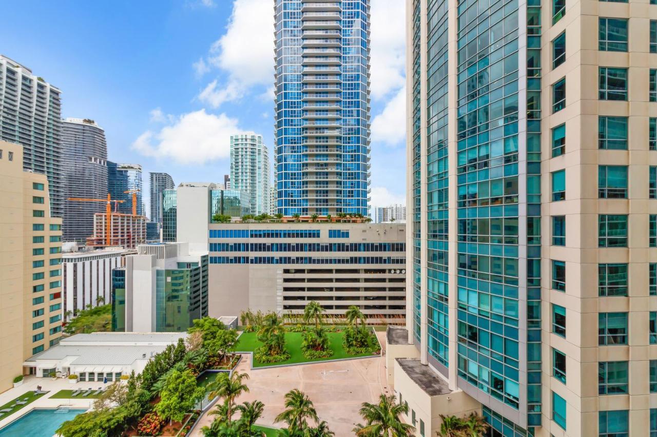 The Club At Brickell Bay Luxury