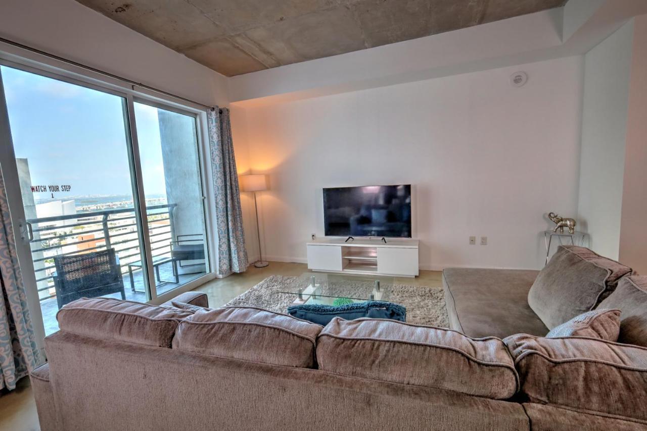 Apartamento 1br Loft In Downtown With Bay View And Workspace Miami