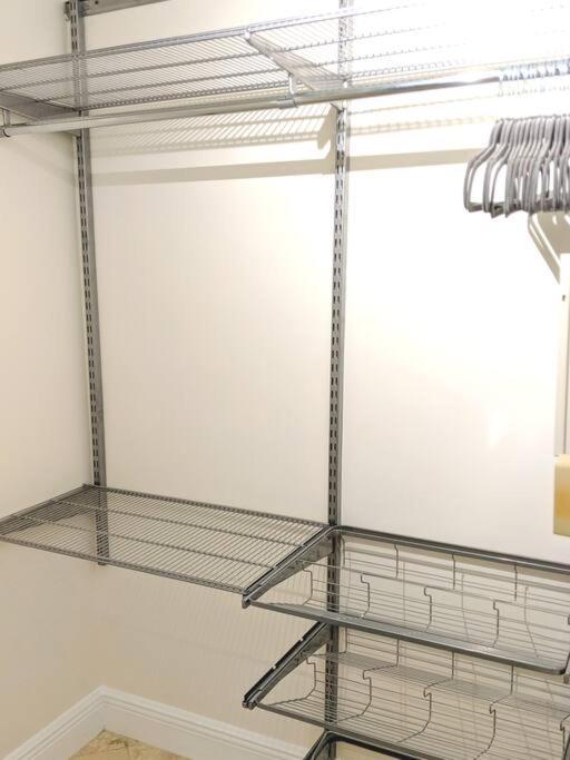 Fully Renovated One Bedroom @ The Club Apartment Miami