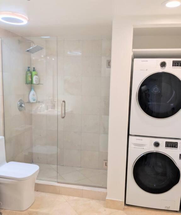 Fully Renovated One Bedroom @ The Club Apartment