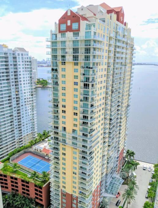 Fully Renovated One Bedroom @ The Club *