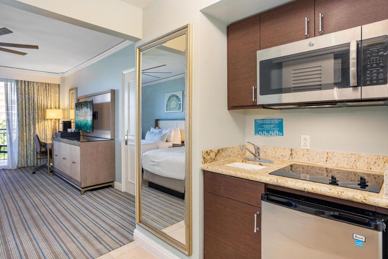 Gorgeous Partial Ocean View I The Ritz Carlton Apartamento Miami