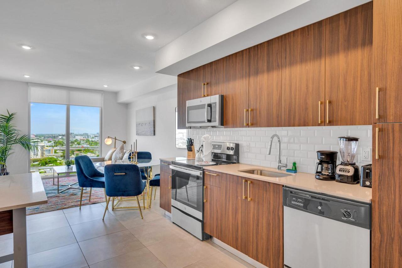 Beautiful With King Bed & Free Parking