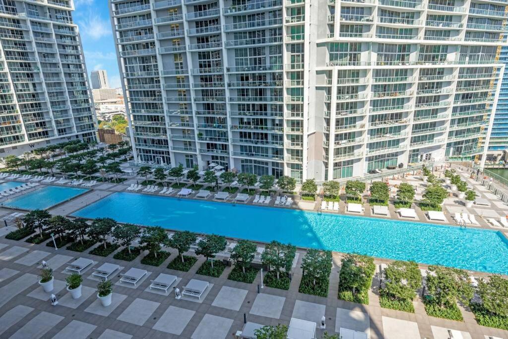W East High Water View Apartment