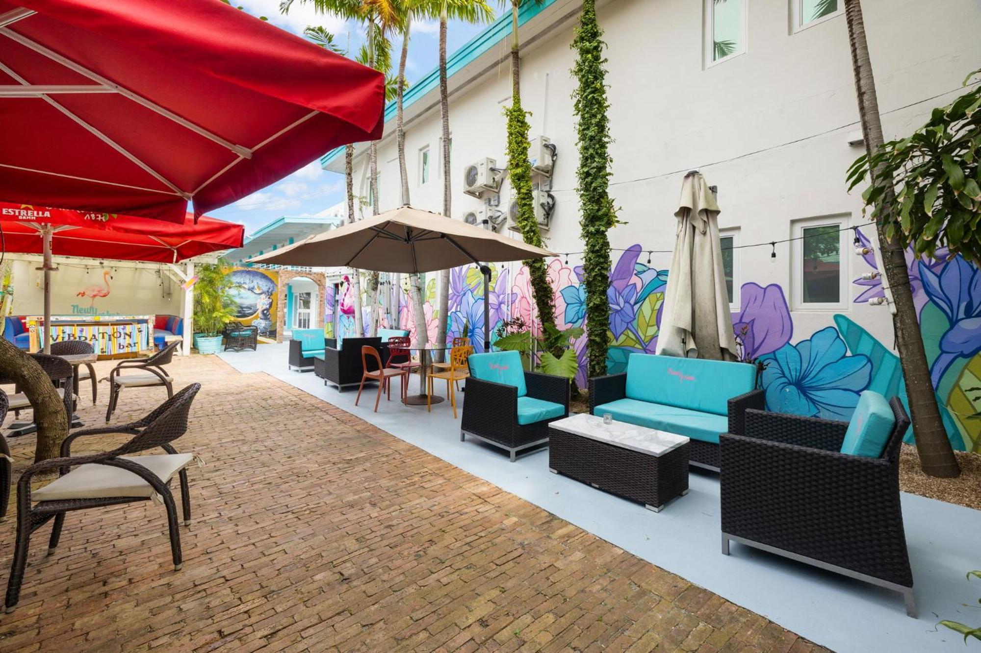 The New Yorker Hotel Miami