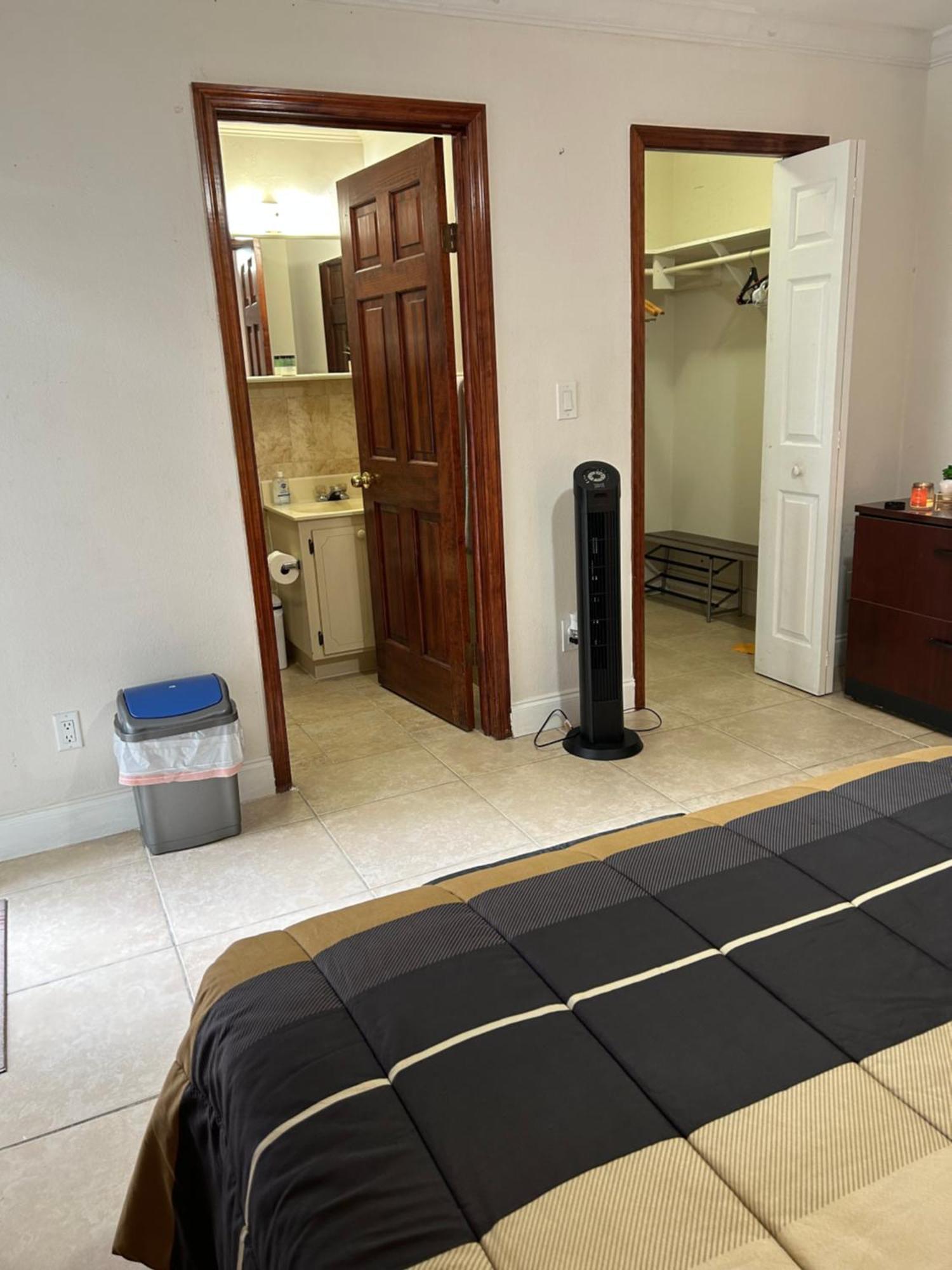 Guest house Paradise Miami