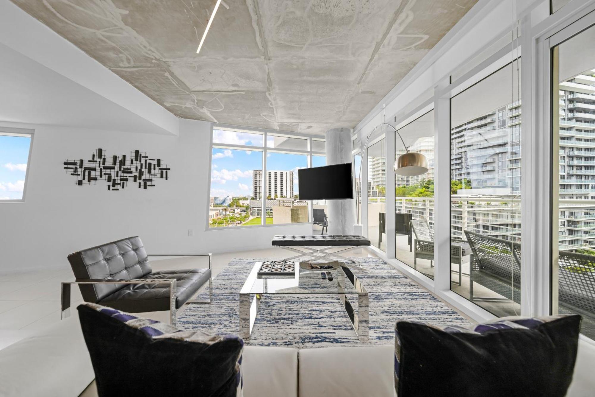 Apartamento Spacious 3-bedroom Midtown *