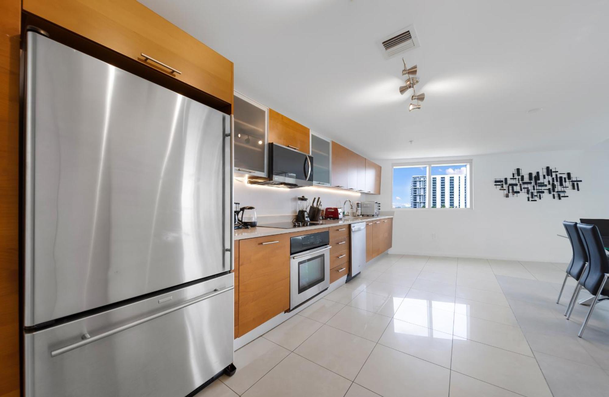 Spacious 3-bedroom Midtown Apartamento *