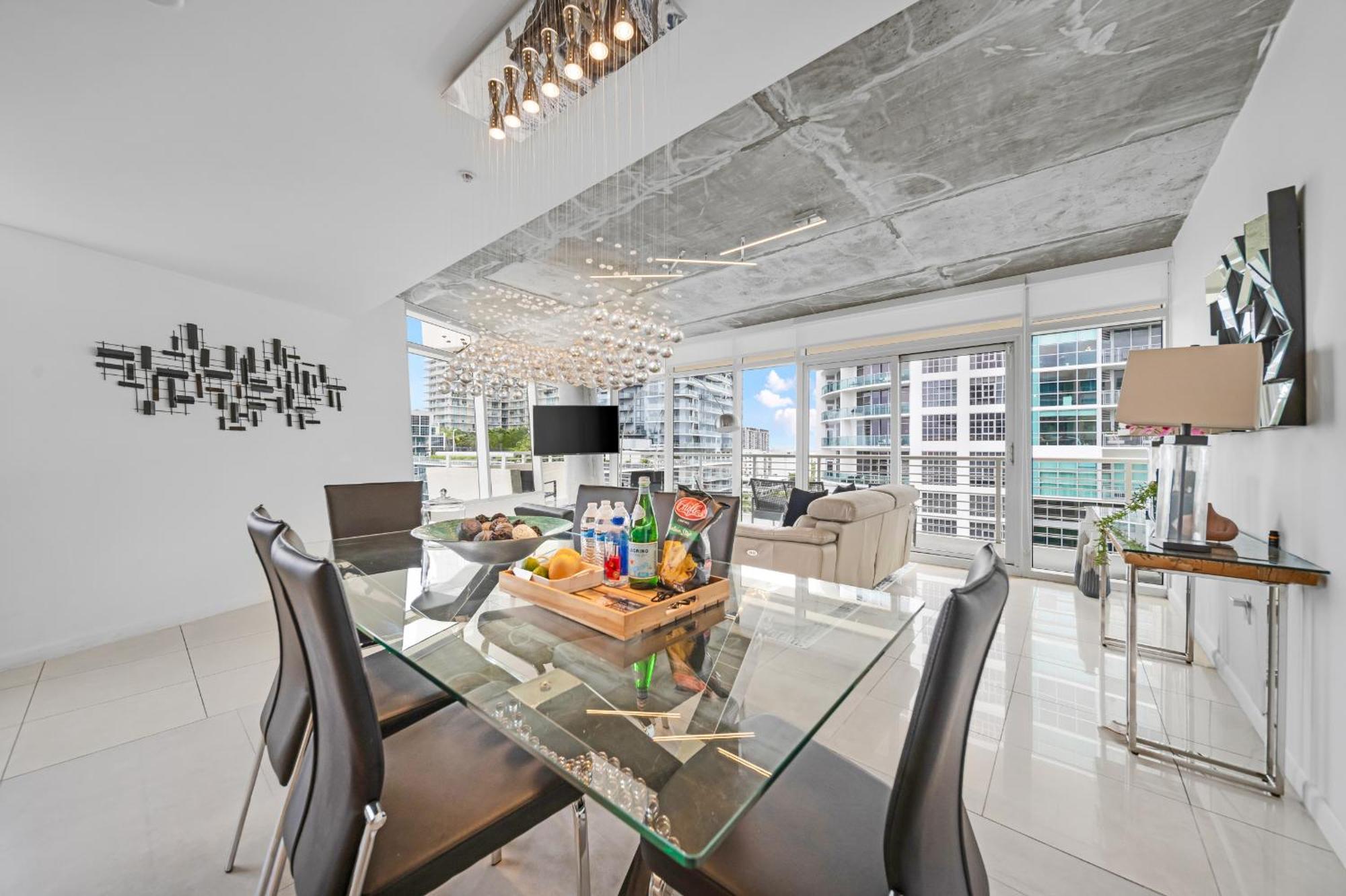 Apartamento Spacious 3-bedroom Midtown