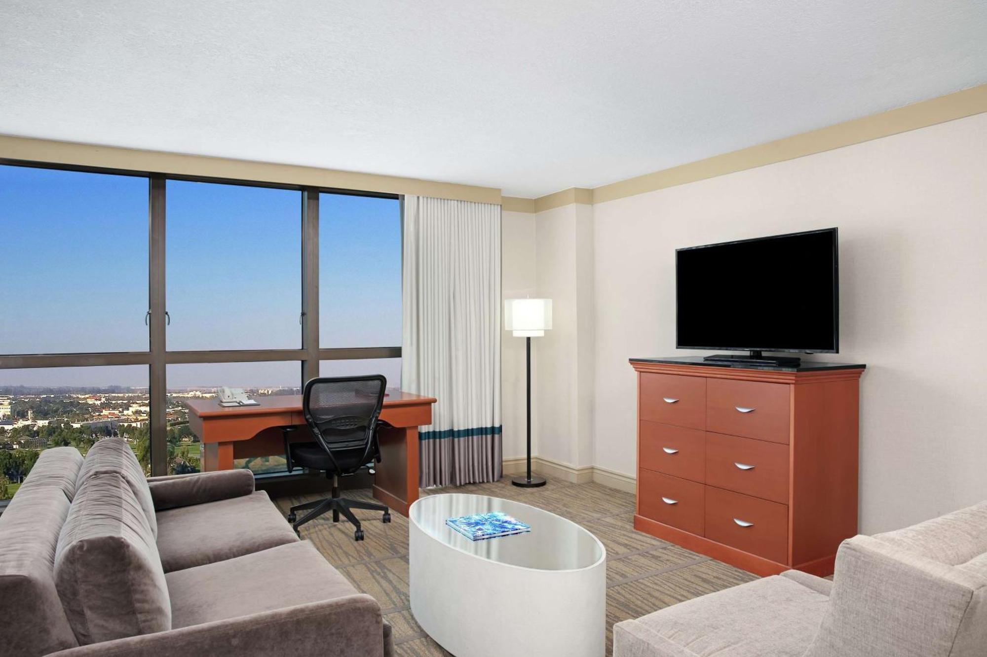 Hotel Doubletree By Hilton Airport & Convention Center Miami
