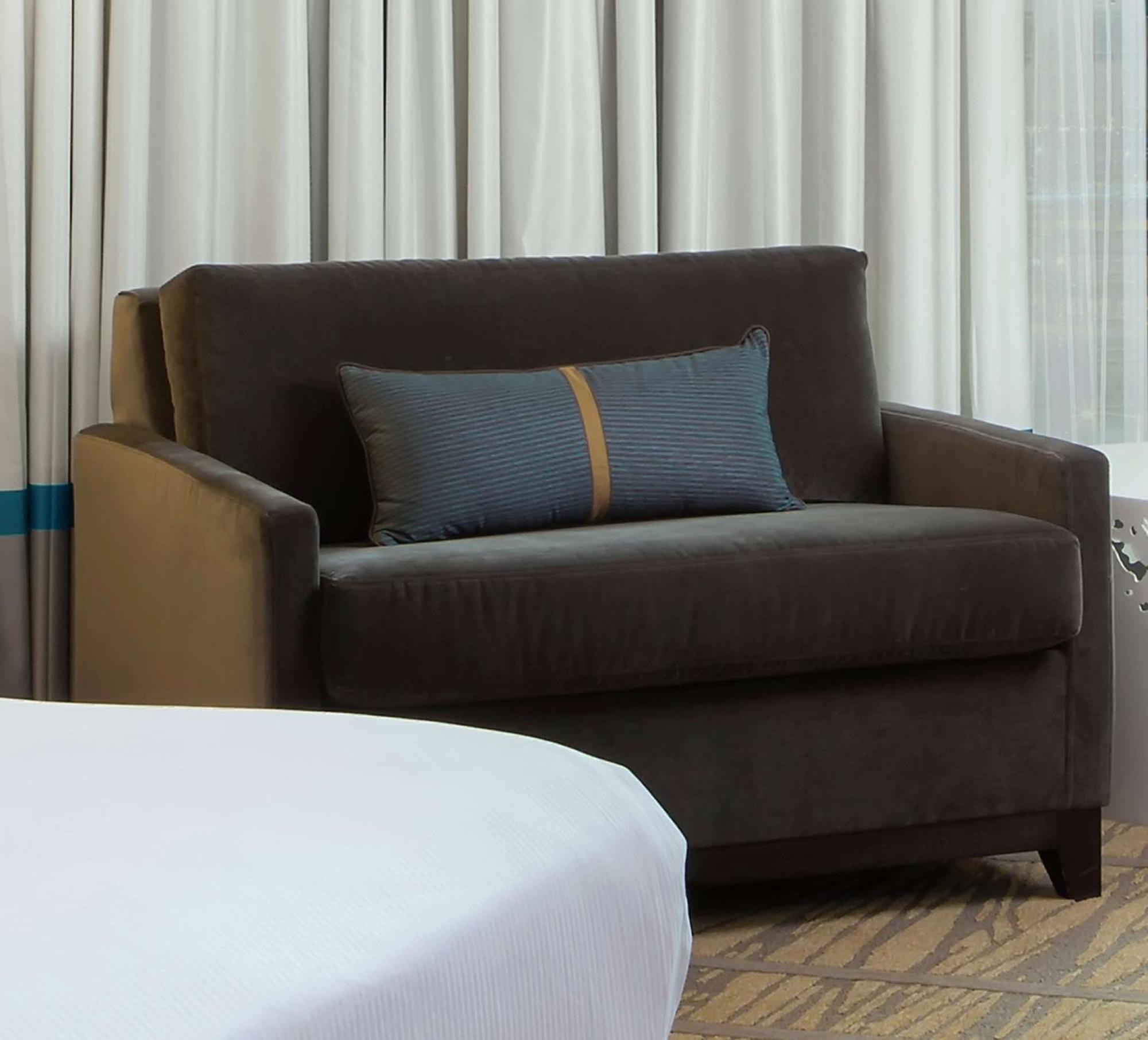 Doubletree By Hilton Airport & Convention Center 4*