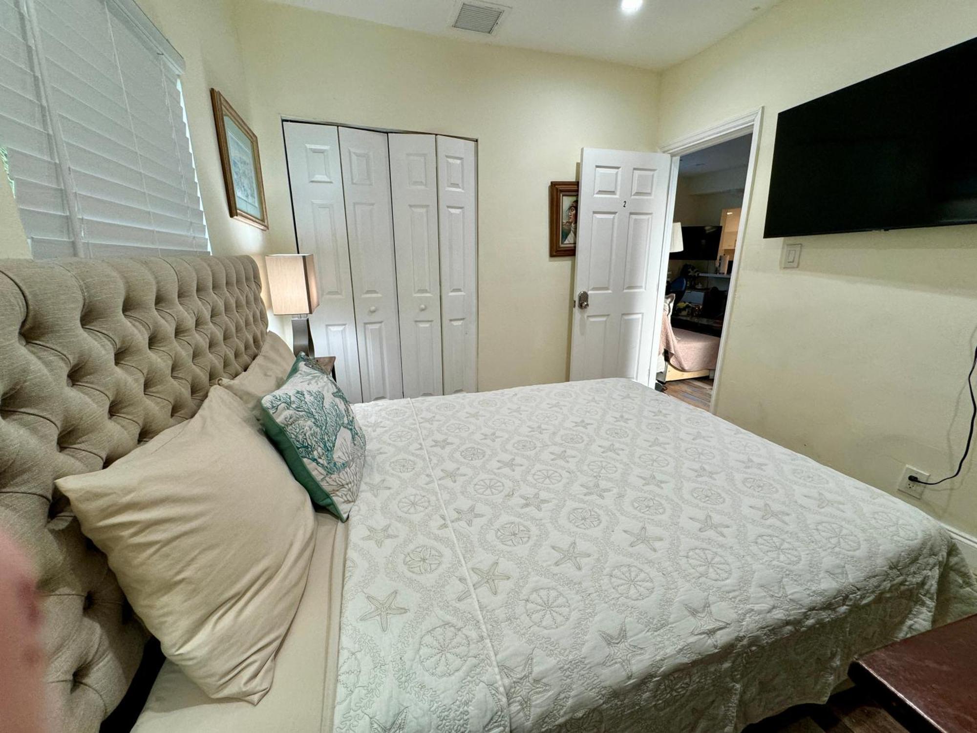 Bright Townhouse 3 Bedroom Free Parkig Garden Holiday home *