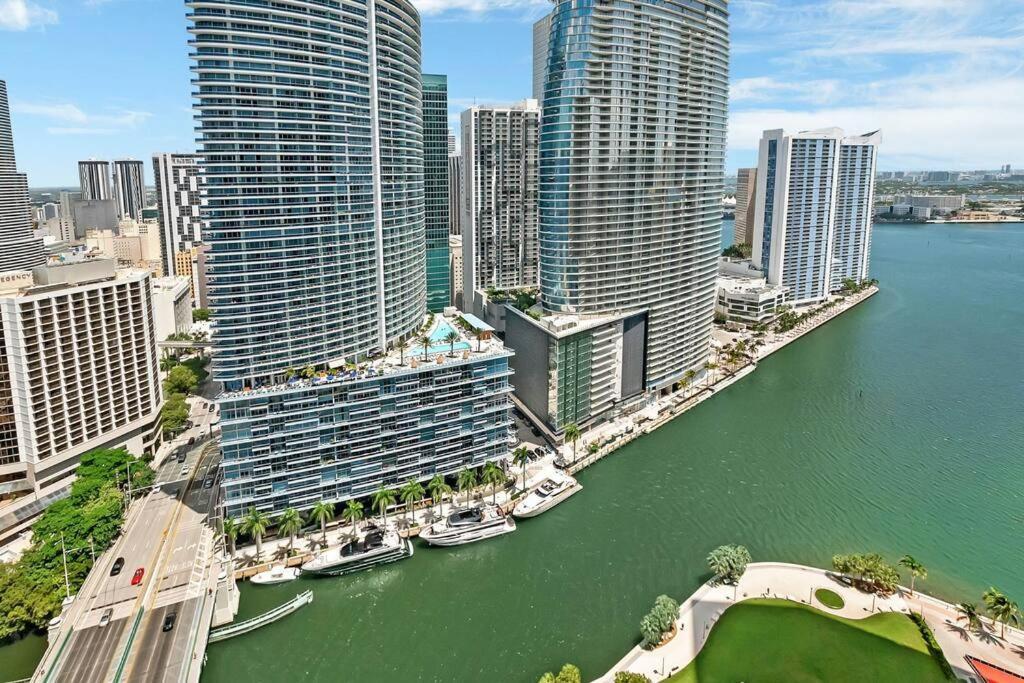 Penthouse Icon W Waterviews Balcony Brickell * Miami