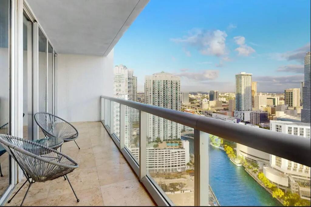 Penthouse Icon W Waterviews Balcony Brickell *