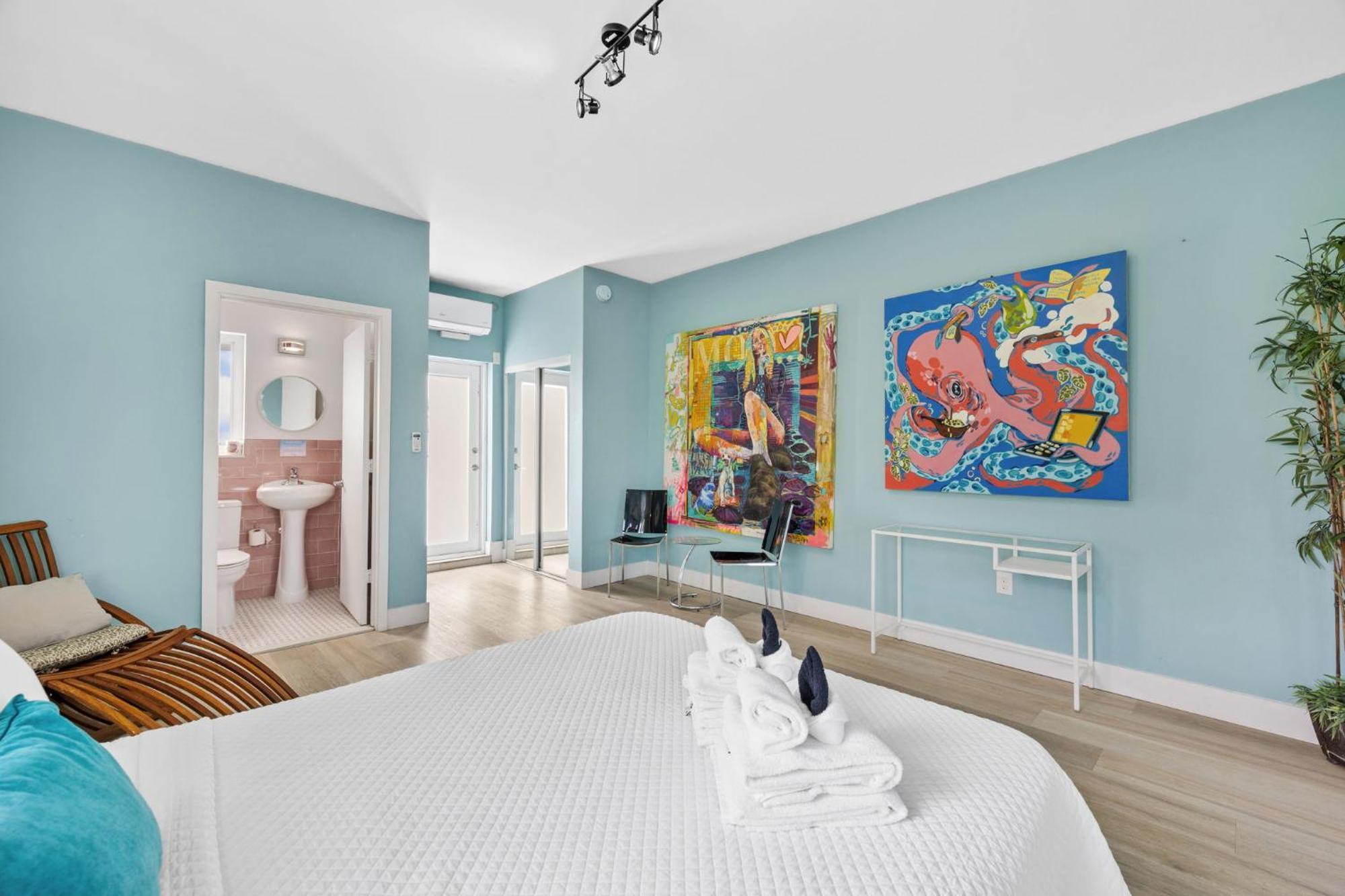 The New Yorker Hotel