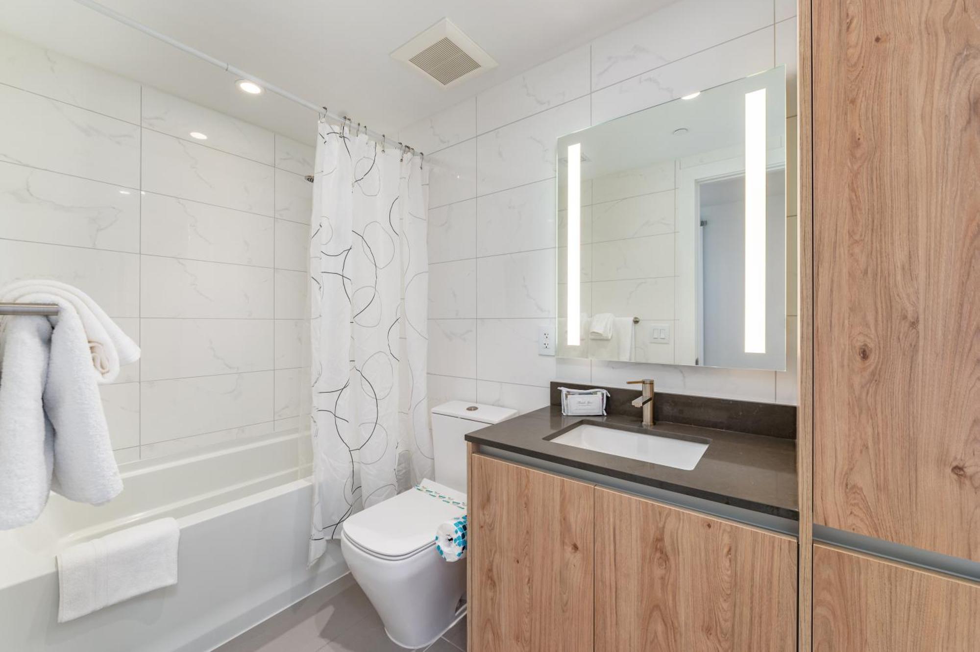 Global Luxury Worldcenter Apartment Miami