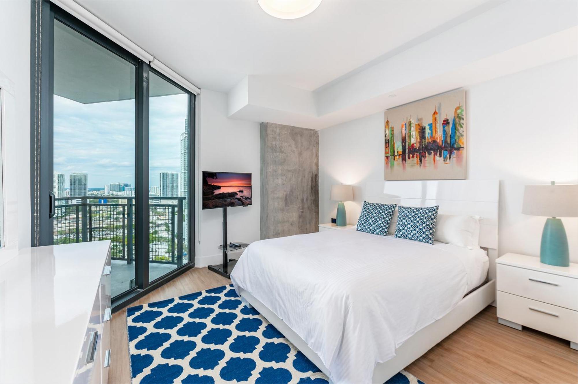 Global Luxury Worldcenter Miami