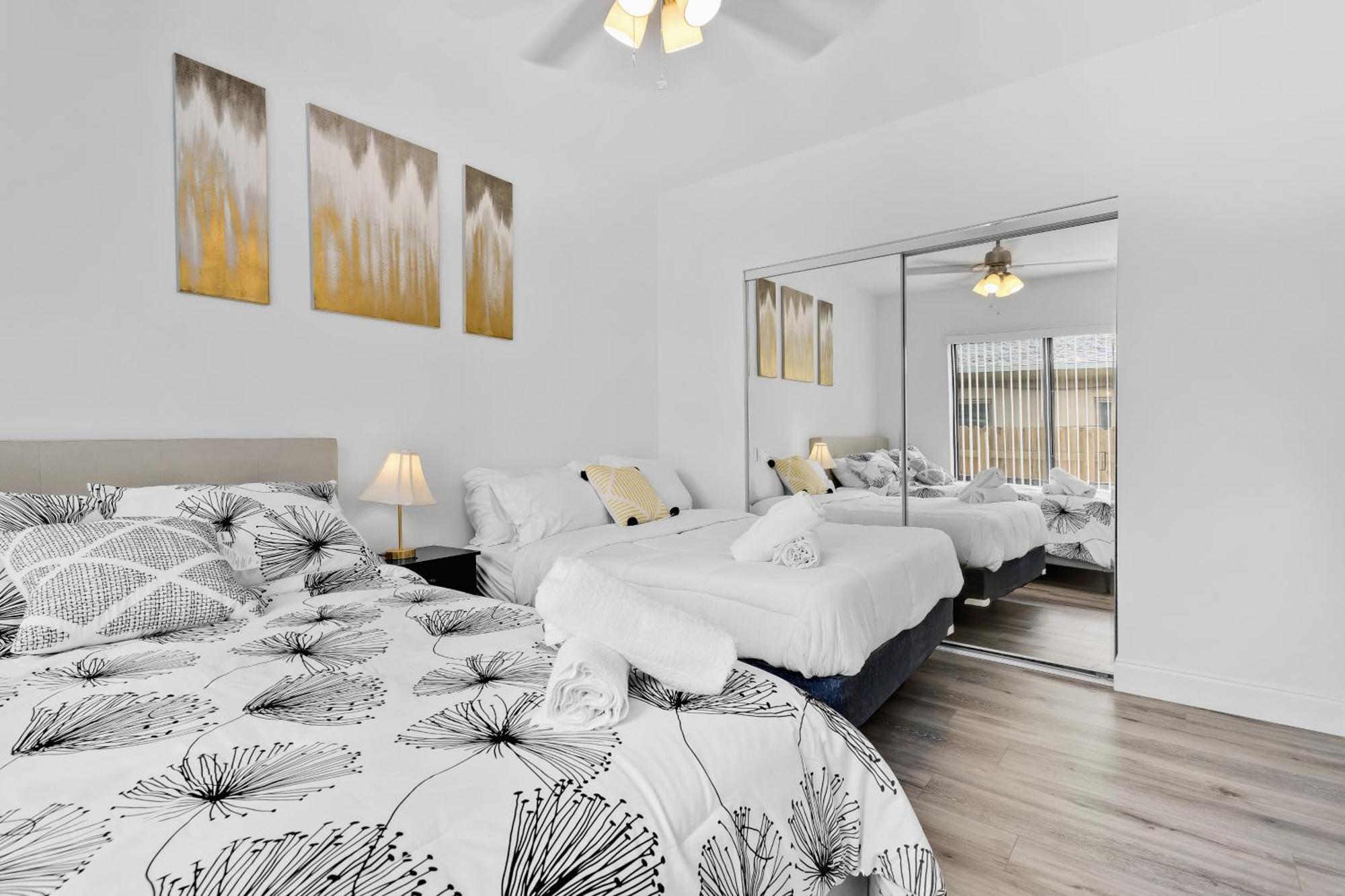 Beautiful 5min Walking Design District 1 * Miami