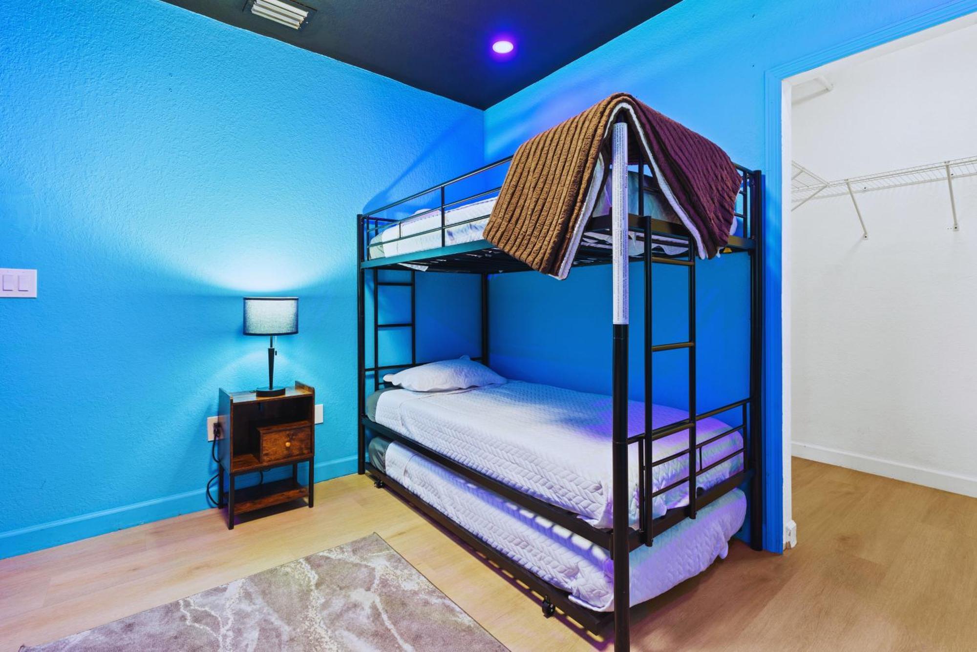 Avatar Luxe 5br W Cinema, Pool, Game & Bbq Pousada Miami