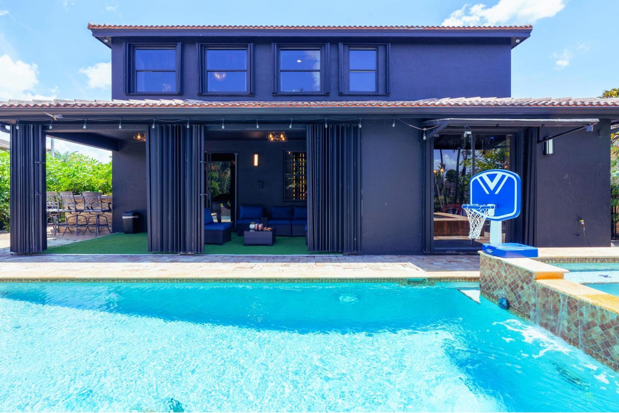 Pousada Avatar Luxe 5br W Cinema, Pool, Game & Bbq *