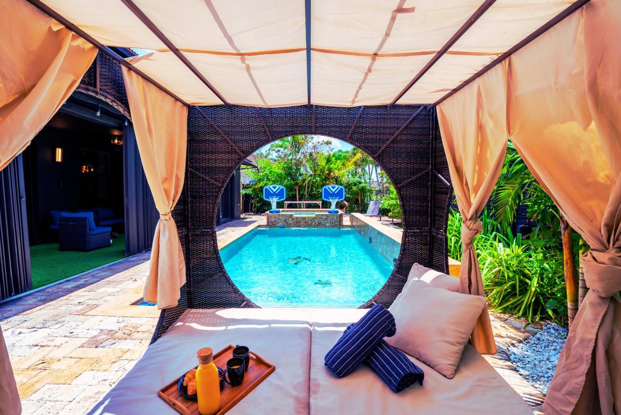 Pousada Avatar Luxe 5br W Cinema, Pool, Game & Bbq Miami