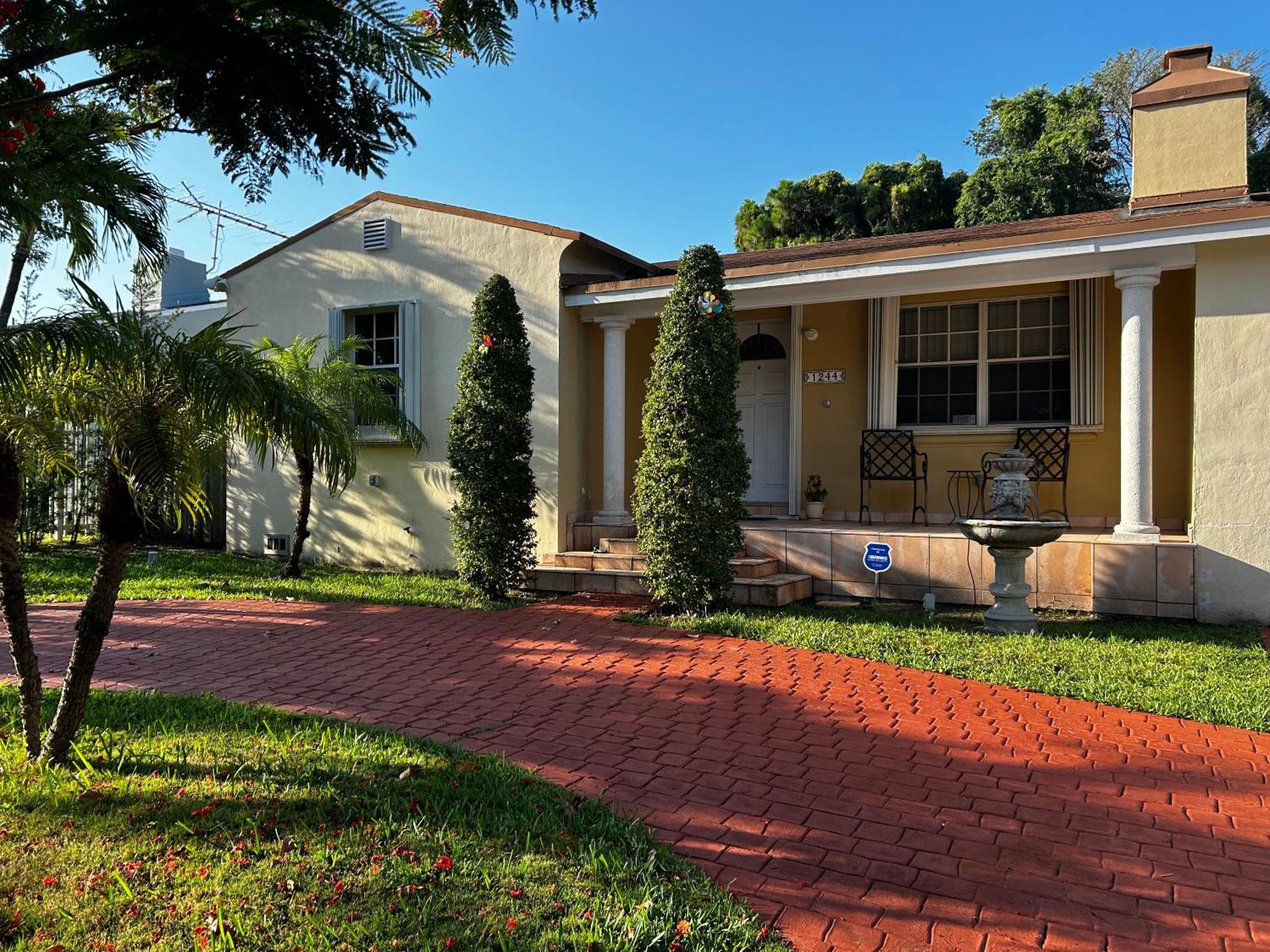 Cozy And Comfortable Guest house *