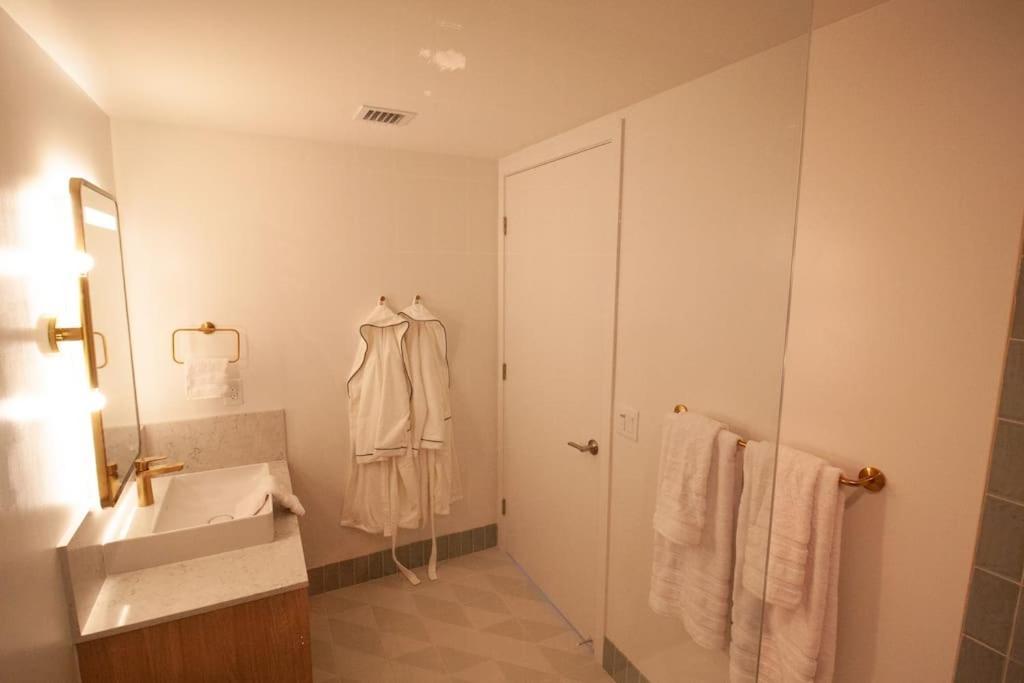 Luxury High Rise Haven Apartamento Miami