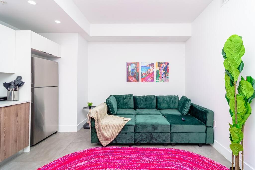 Stylish 1br With King Bed Walk To Marlins Park & Brickell
